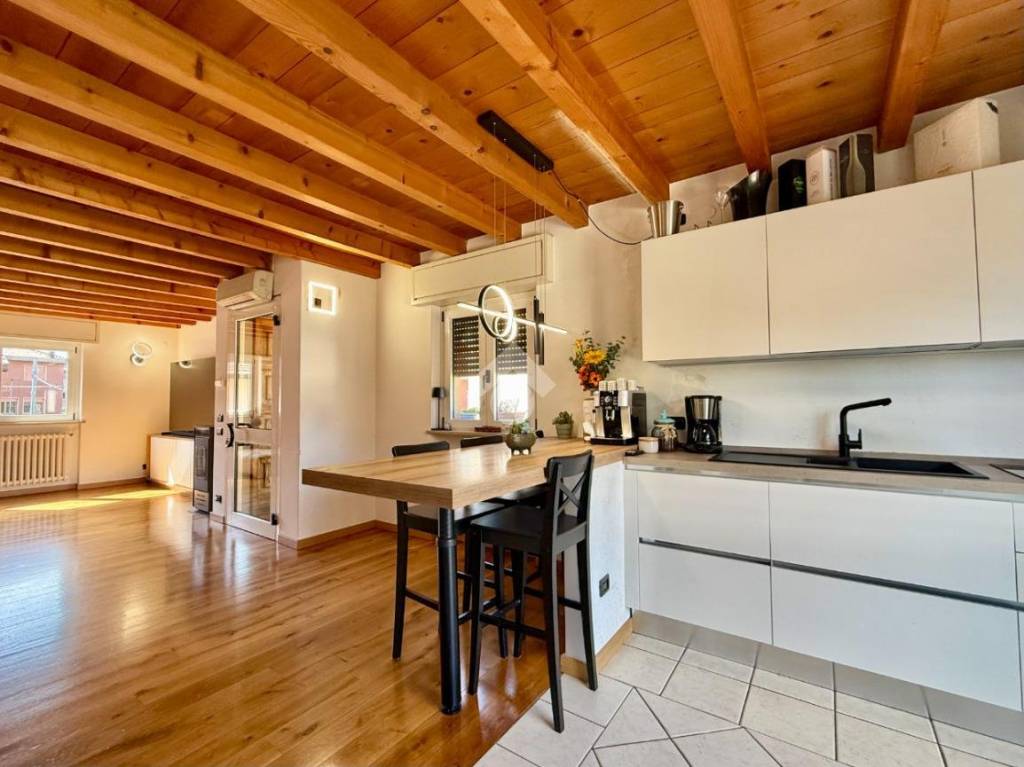 casa indipendente in vendita a Gorle