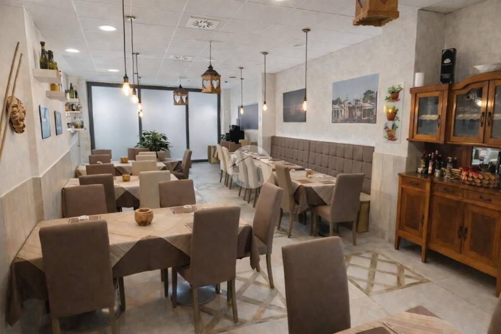 negozio in vendita a Gorle