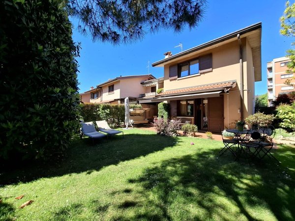 casa indipendente in vendita a Gorle
