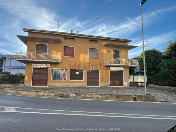 locale commerciale in vendita a Gorle