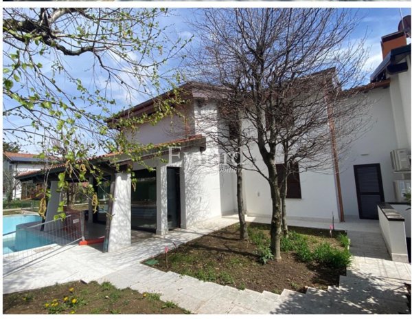 casa indipendente in vendita a Gorle