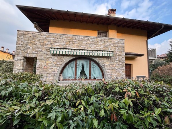 casa indipendente in vendita a Gorle