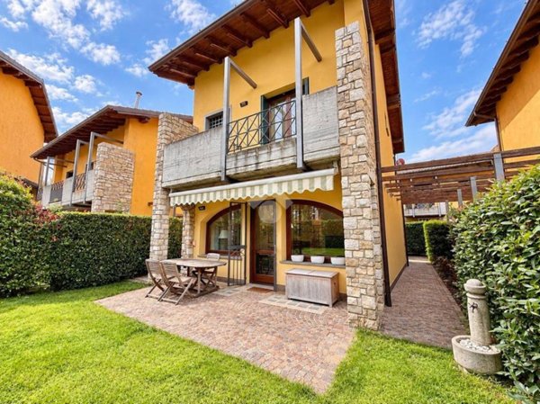casa indipendente in vendita a Gorle