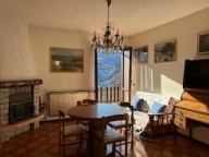 appartamento in vendita a Gorno