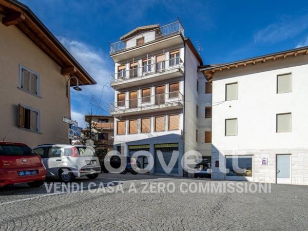 intera palazzina in vendita a Gorno