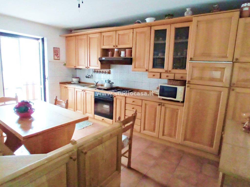 appartamento in vendita a Gorno