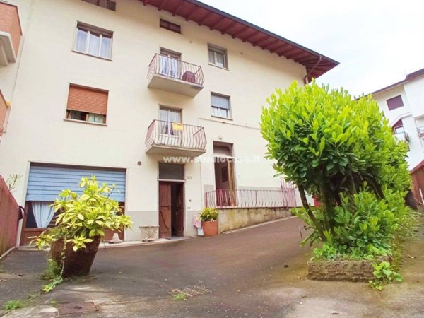 casa indipendente in vendita a Gorno