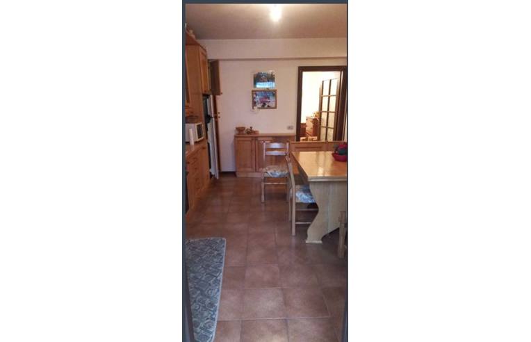 casa indipendente in vendita a Gorno