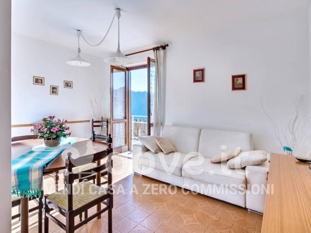 appartamento in vendita a Gorno