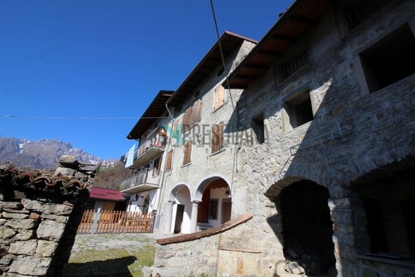 appartamento in vendita a Gorno