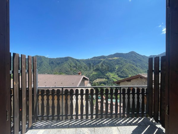 appartamento in vendita a Gorno