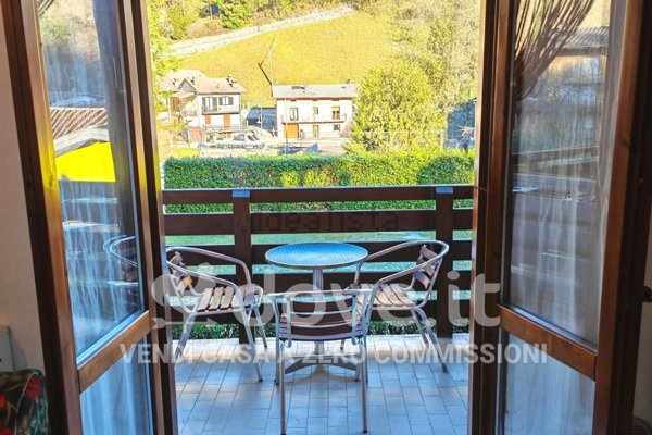 appartamento in vendita a Gorno