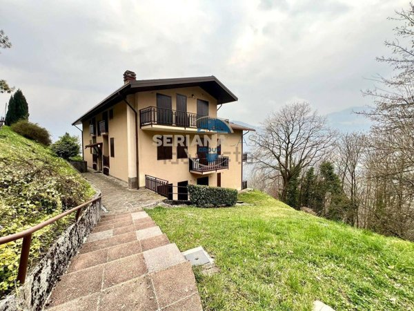 appartamento in vendita a Gorno