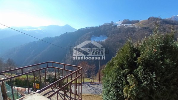 appartamento in vendita a Gorno