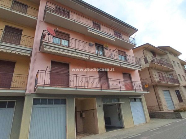 appartamento in vendita a Gorno in zona Riso