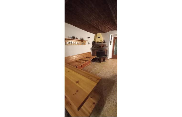 casa indipendente in vendita a Gorno