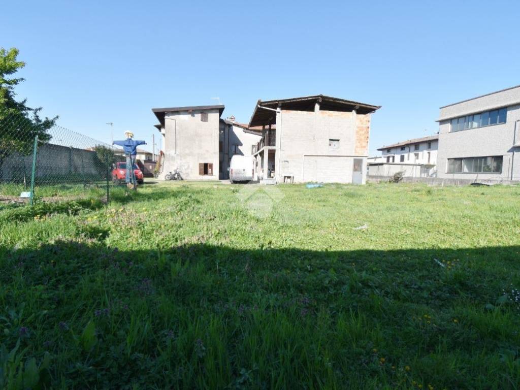 casa indipendente in vendita a Grassobbio
