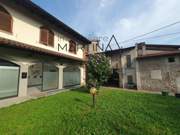 negozio in vendita a Grassobbio