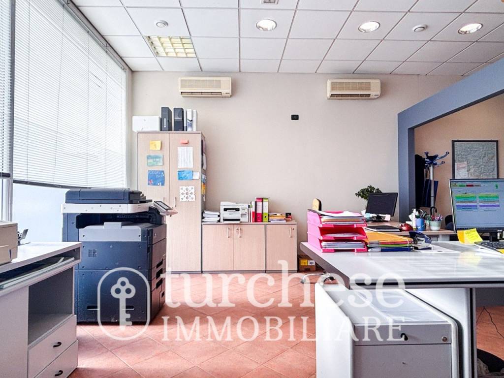 negozio in vendita a Grassobbio