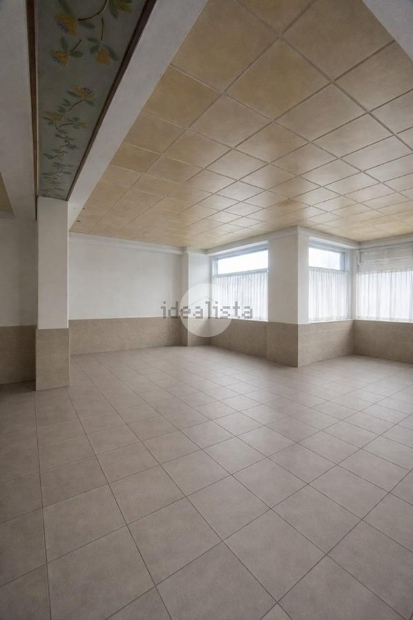 locale commerciale in vendita a Grassobbio