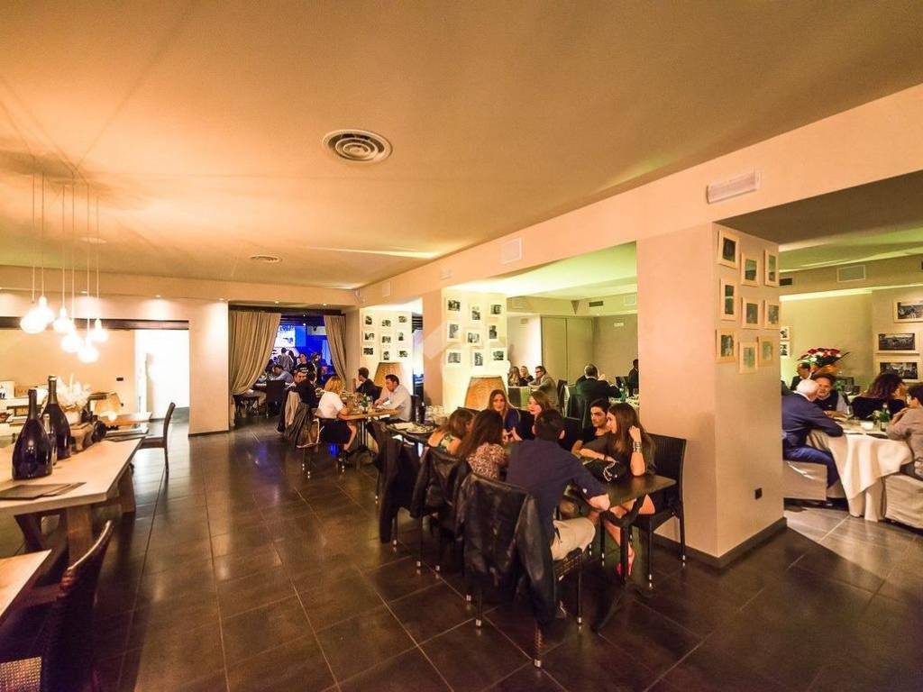 negozio in vendita a Grassobbio