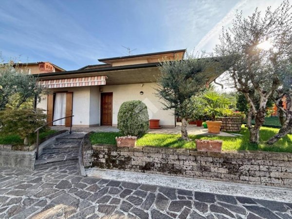 casa indipendente in vendita a Grassobbio