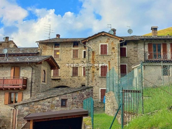 casa indipendente in vendita a Gromo in zona Spiazzi
