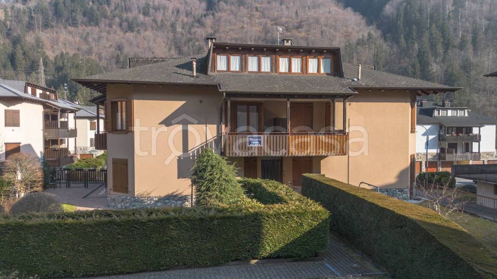 appartamento in vendita a Gromo in zona Ripa
