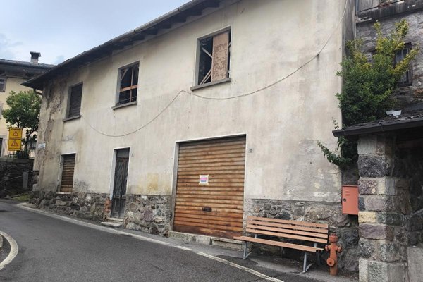 casa indipendente in vendita a Gromo in zona Spiazzi