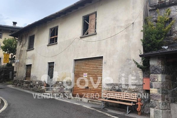 casa indipendente in vendita a Gromo in zona Spiazzi
