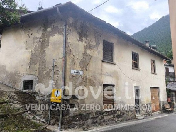 casa indipendente in vendita a Gromo in zona Spiazzi