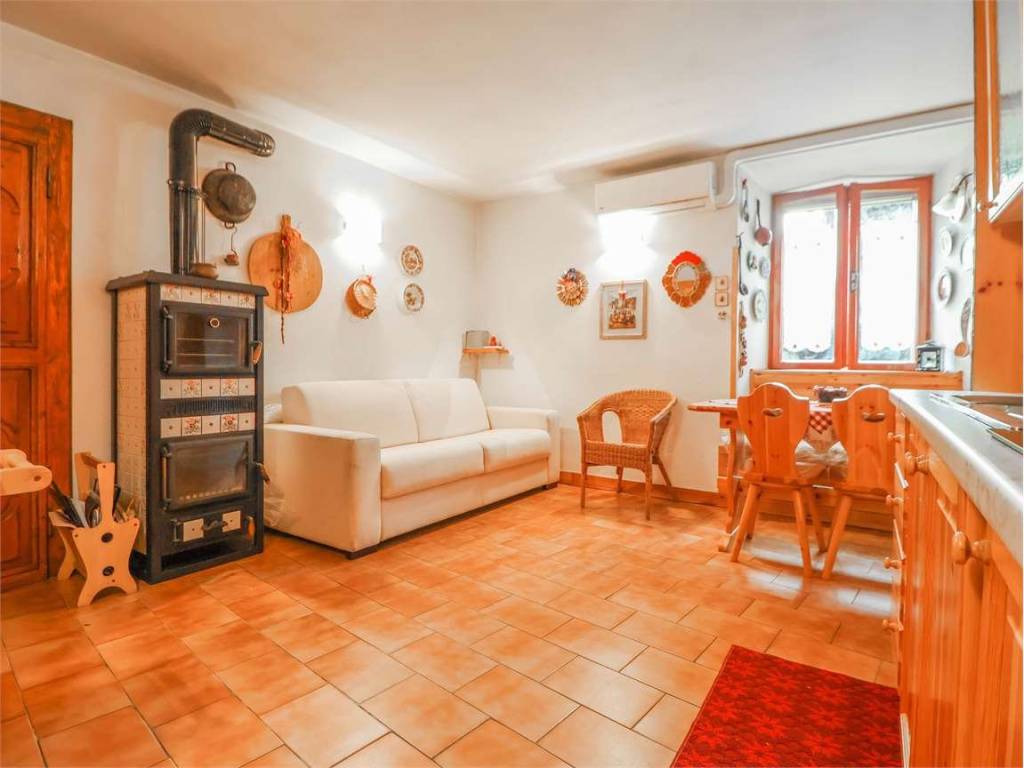 appartamento in vendita a Gromo