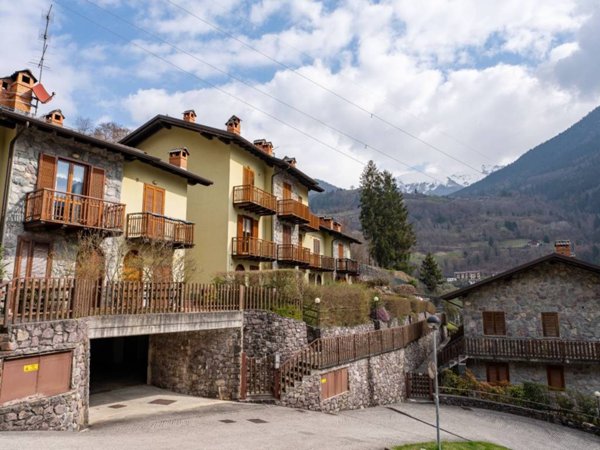 appartamento in vendita a Gromo