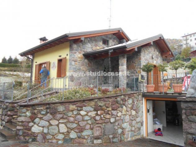 casa indipendente in vendita a Gromo