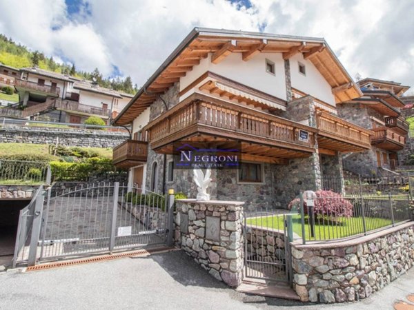 casa indipendente in vendita a Gromo in zona Spiazzi