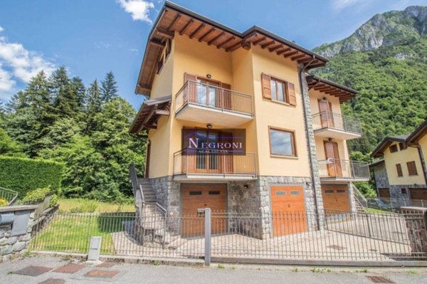casa indipendente in vendita a Gromo in zona Ripa