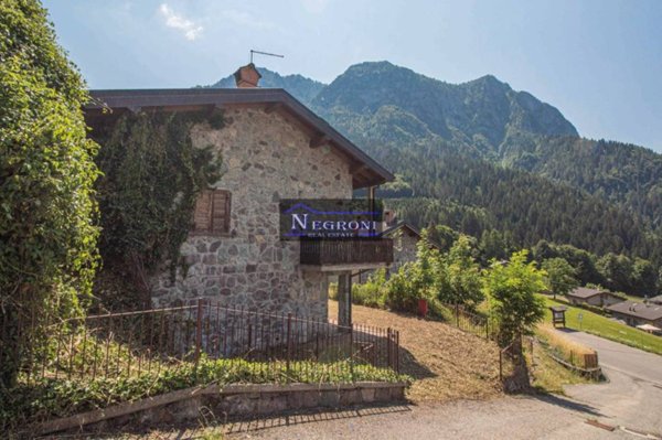 casa indipendente in vendita a Gromo