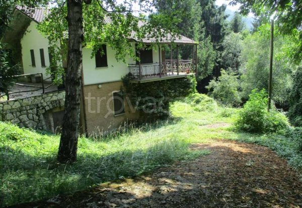 casa indipendente in vendita a Grone