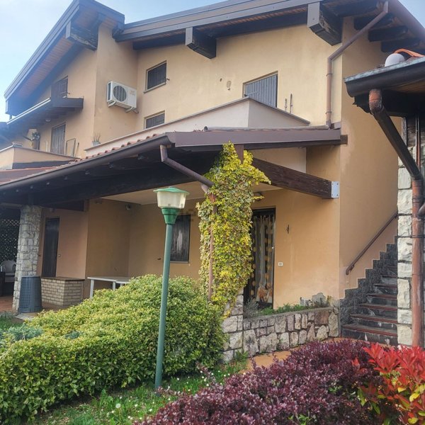 appartamento in vendita a Grone