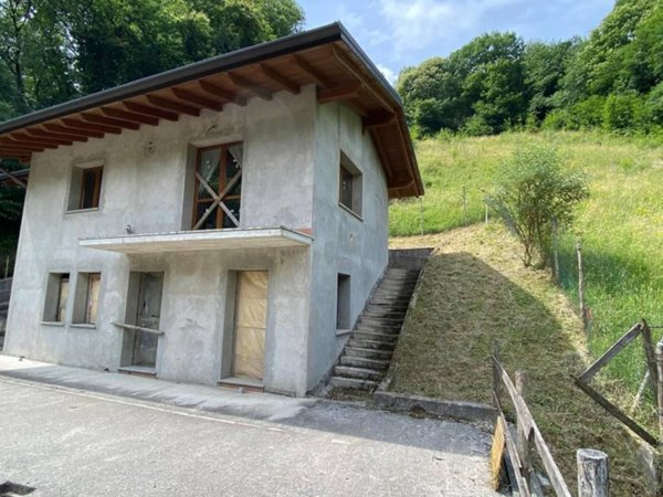 casa indipendente in vendita a Grone