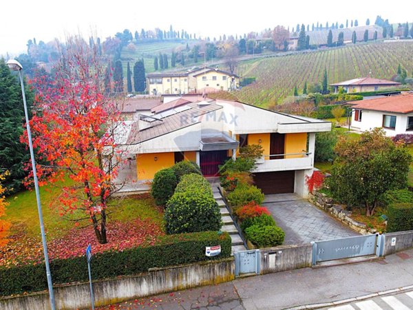 casa indipendente in vendita a Grumello del Monte