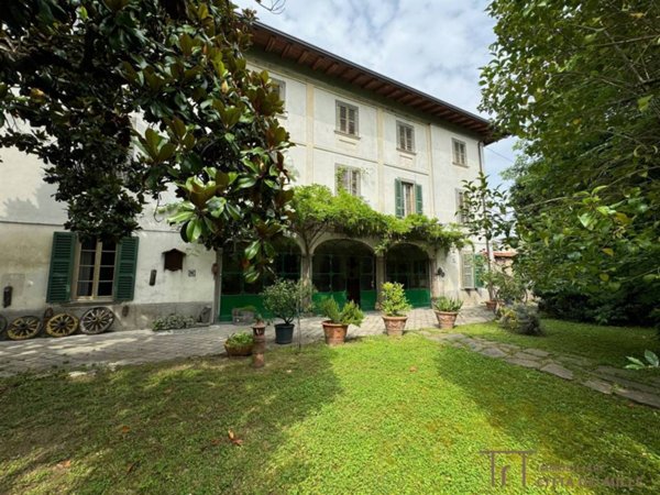 intera palazzina in vendita a Grumello del Monte