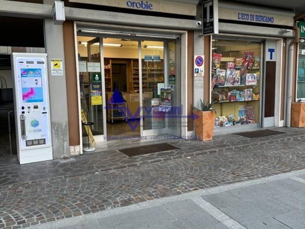 negozio in vendita a Grumello del Monte