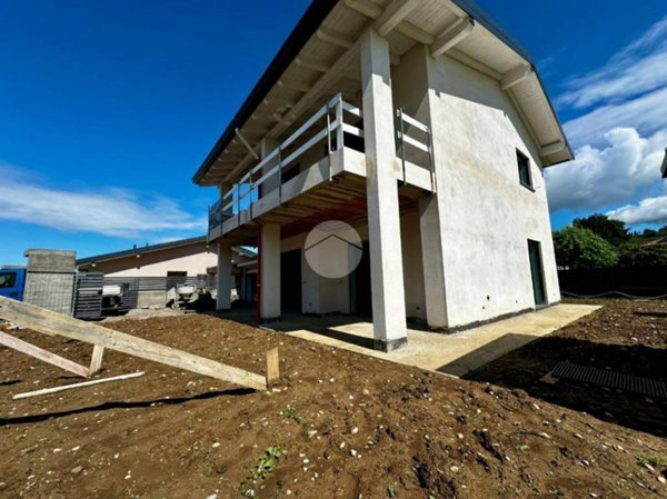casa indipendente in vendita a Grumello del Monte