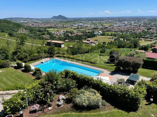 casa indipendente in vendita a Grumello del Monte