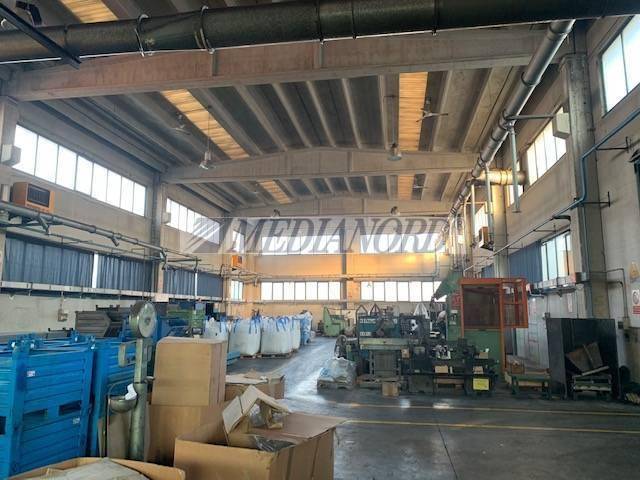 locale commerciale in vendita a Grumello del Monte