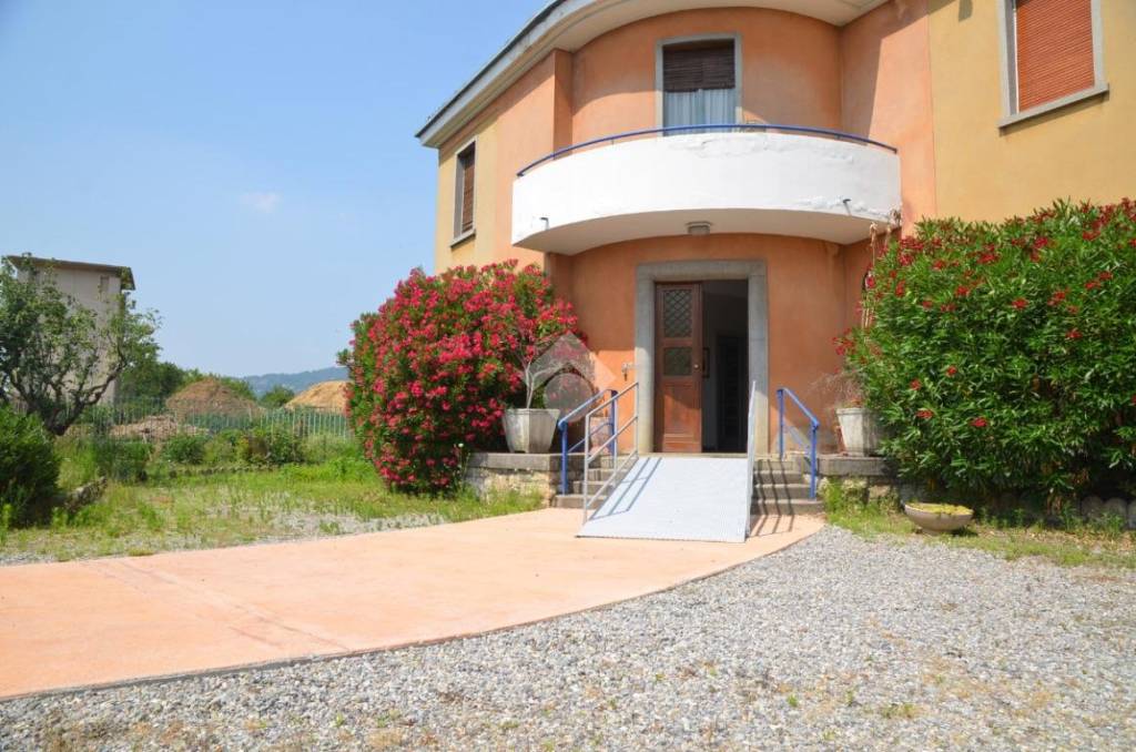 casa indipendente in vendita a Grumello del Monte