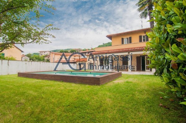 casa indipendente in vendita a Grumello del Monte