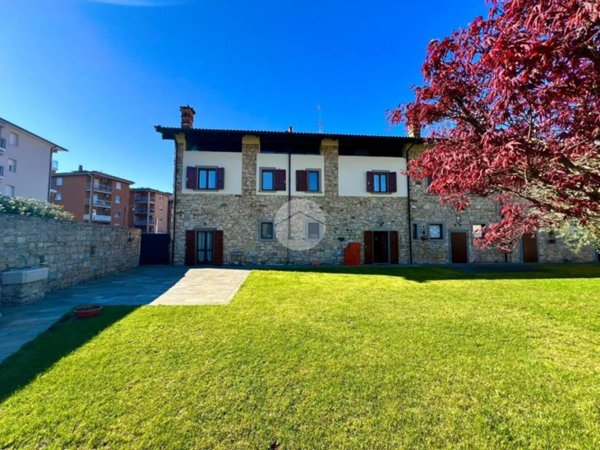 casa indipendente in vendita a Grumello del Monte