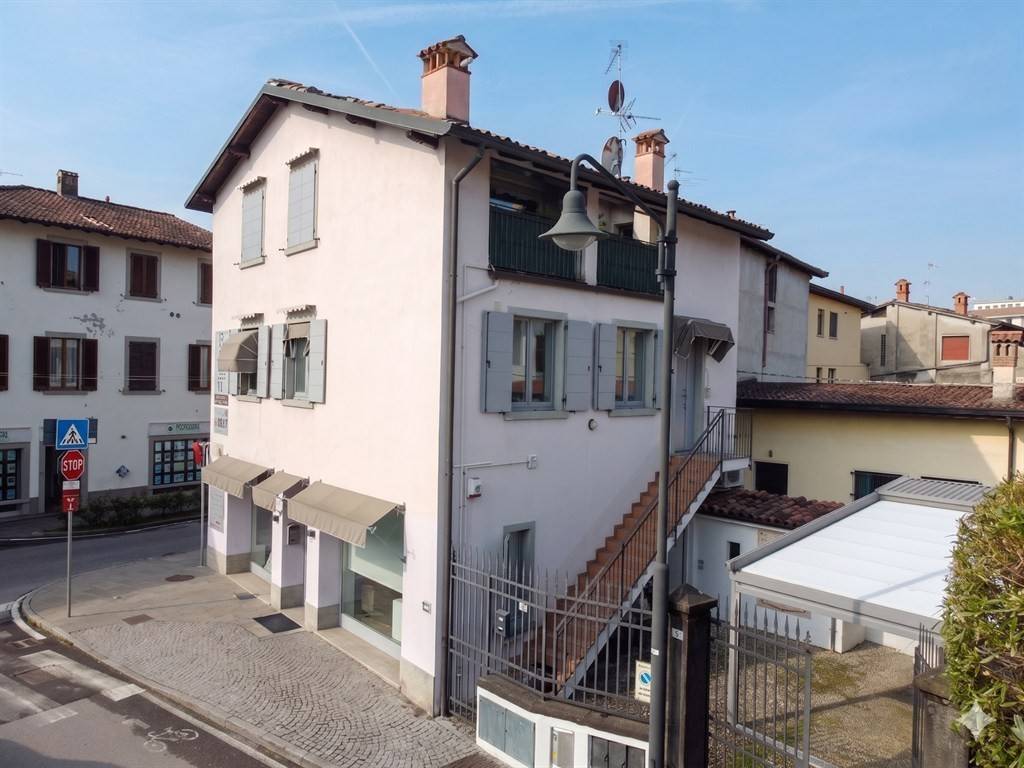 appartamento in vendita a Grumello del Monte in zona S.Pantaleone